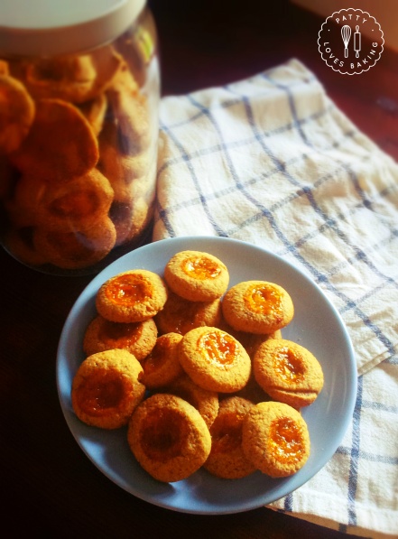 Biscotti di grano saraceno con marmellata di arance e cannella